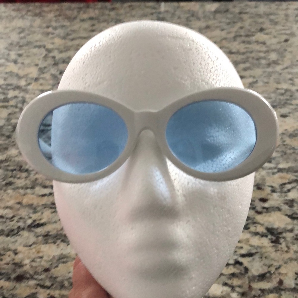 NWOT sunglasses